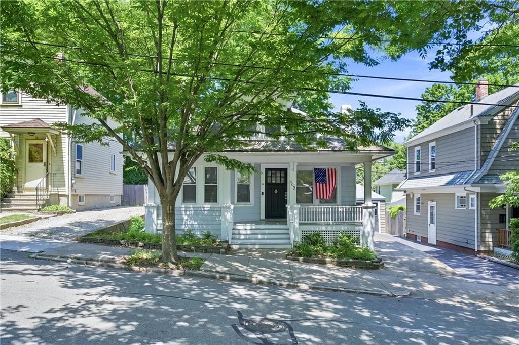 102 Overhill Road