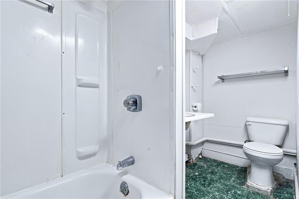 102 Overhill Road photo 15
