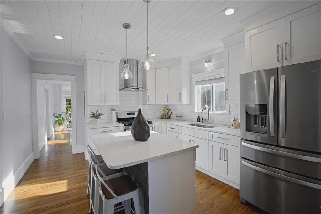 Multi Family at 1171 Chalkstone Avenue, Providence, photo 5 of 35
