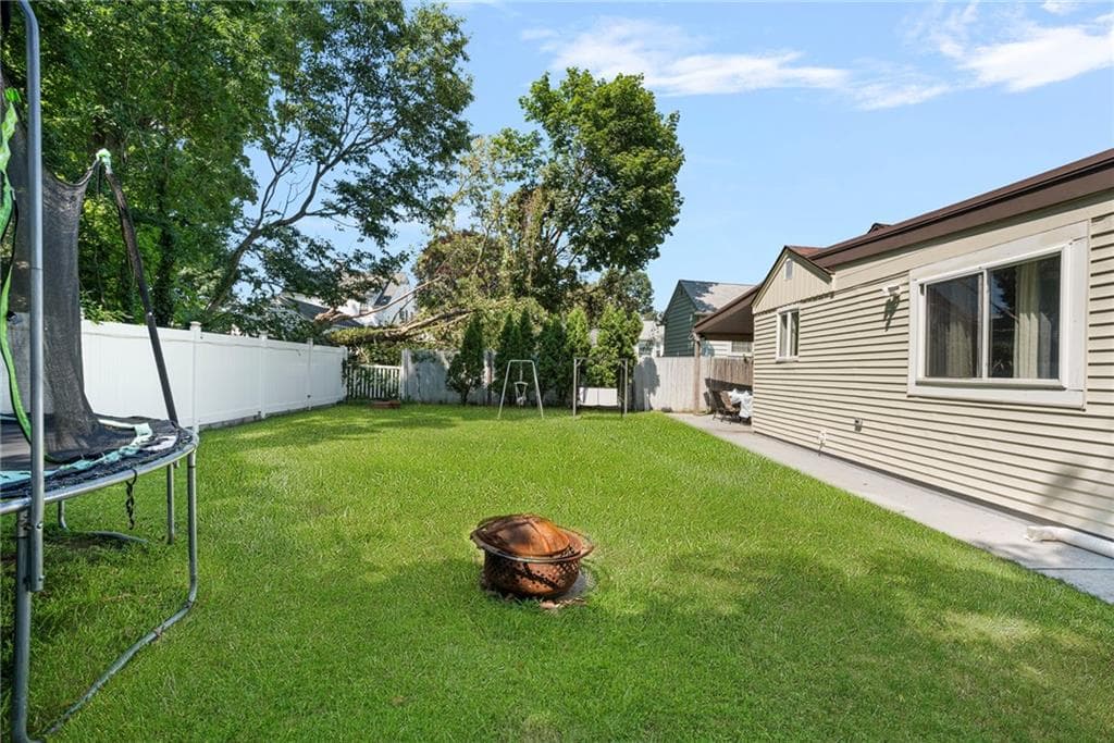Single Family Residence at 807 Pontiac Avenue, Cranston, photo 32 of 44