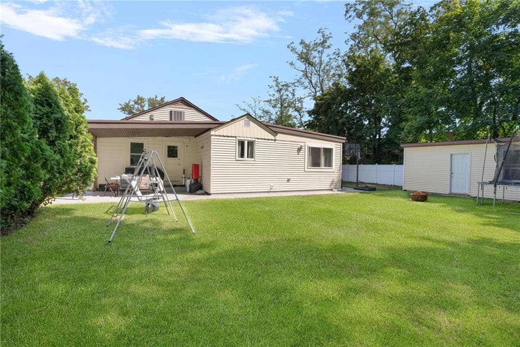 Single Family Residence at 807 Pontiac Avenue, Cranston, photo 30 of 44