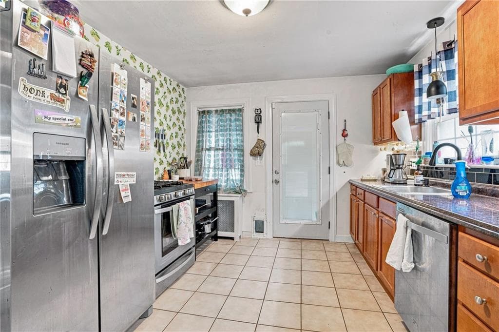 163 Isabella Avenue photo 4