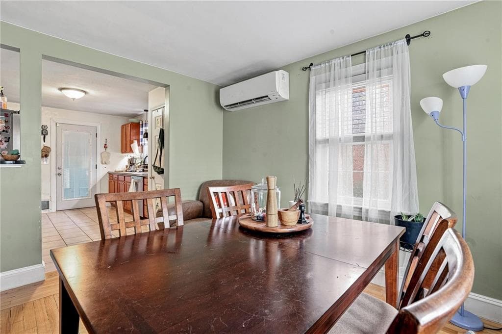 163 Isabella Avenue photo 8