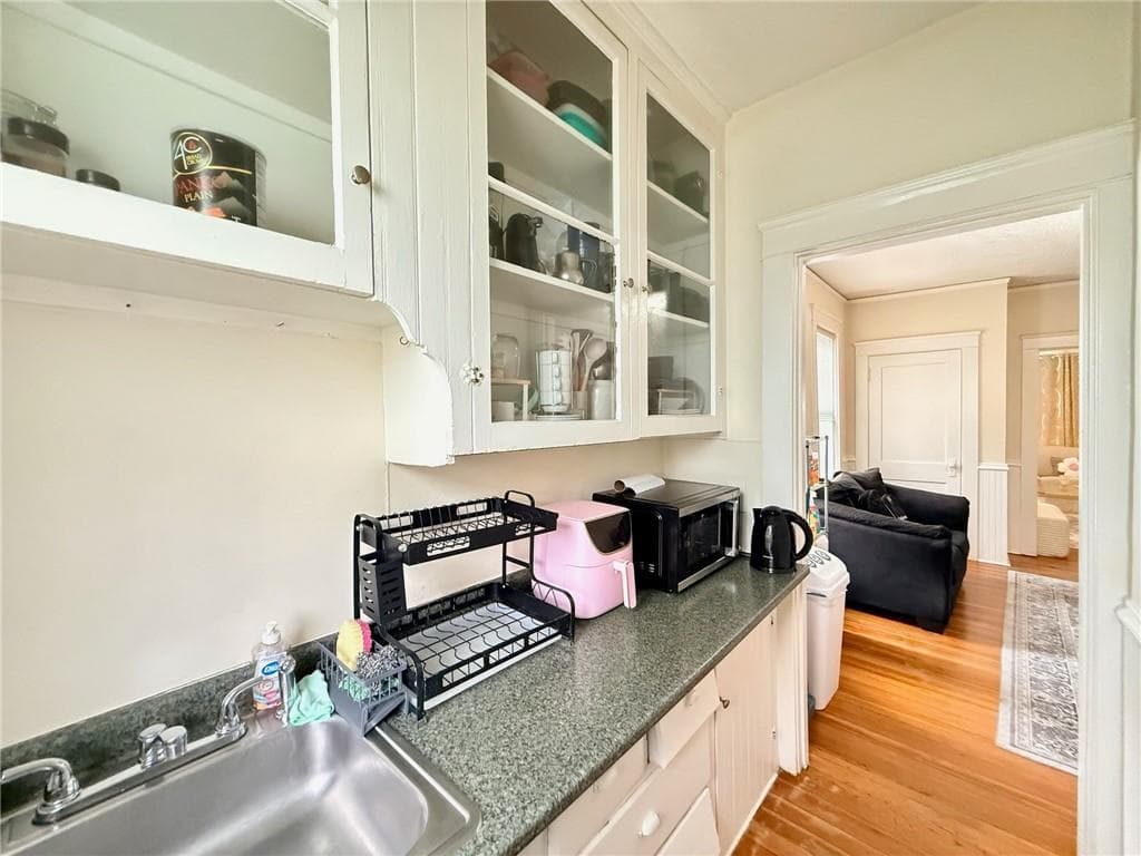 32 34 Richter Street photo 23