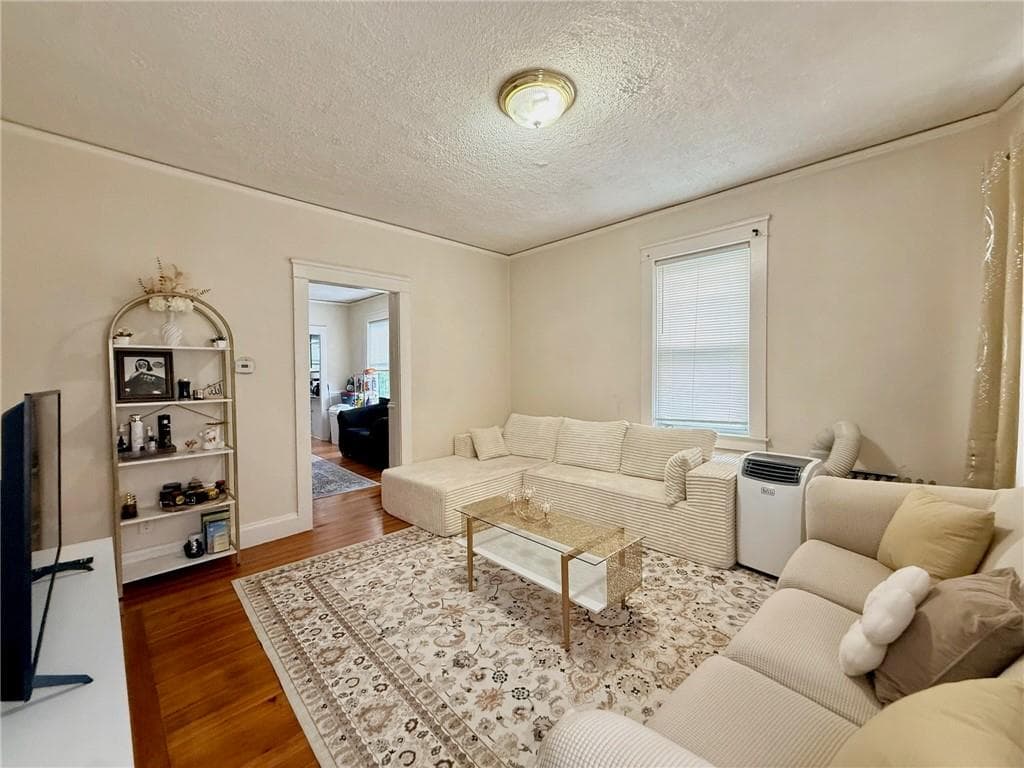 32 34 Richter Street photo 20