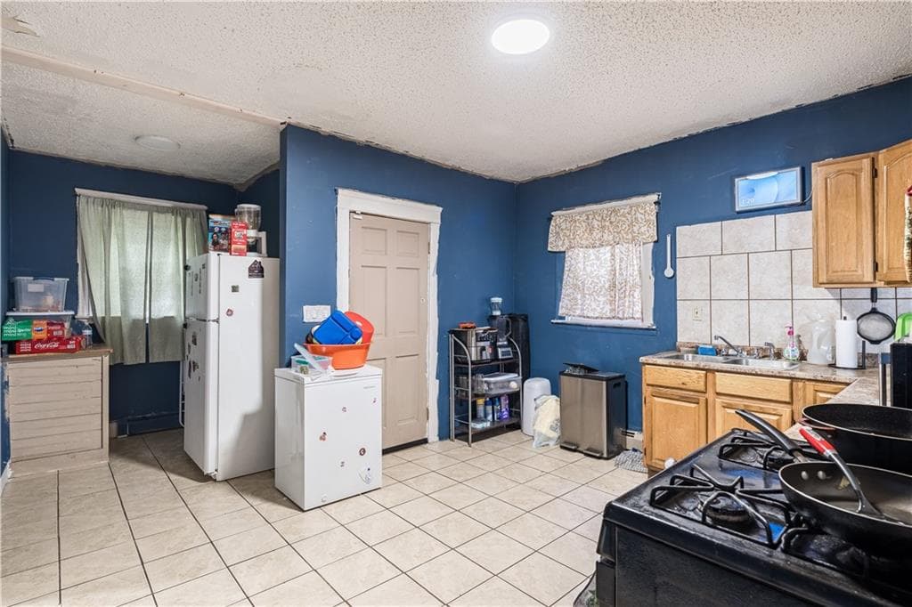 94 Clym Street photo 7