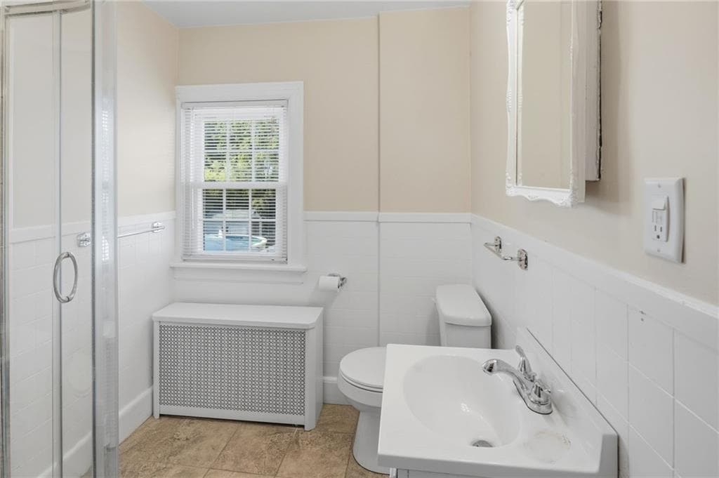 Single Family Residence at 43 Ferrier Drive, Warwick, photo 25 of 28