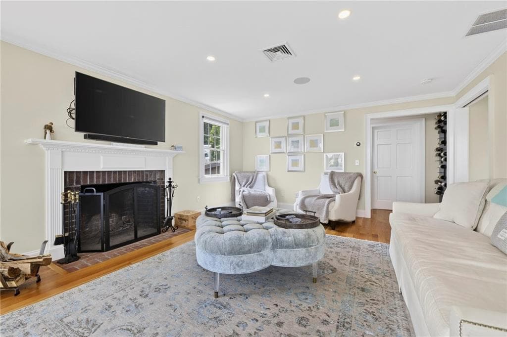 190 Ferry Road photo 24