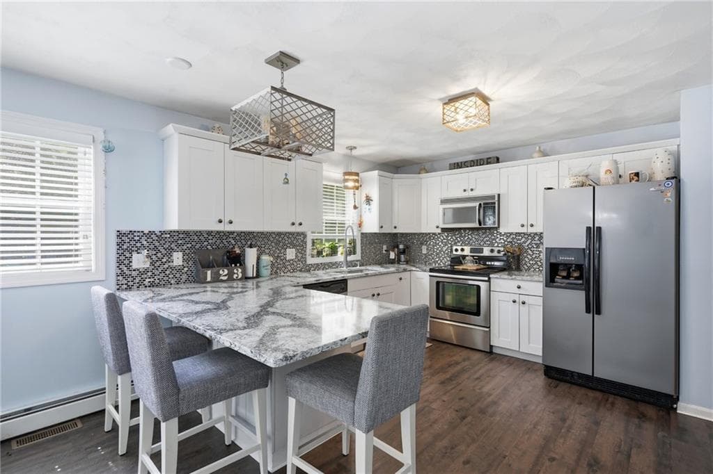 106 1/2 Bishop Hill Road photo 6