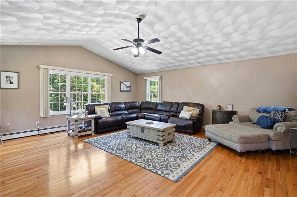 106 1/2 Bishop Hill Road photo 16