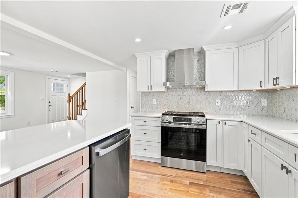 38 Winsor Street photo 26