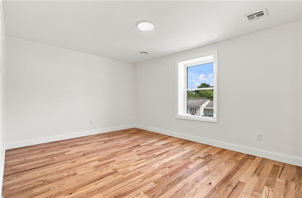 38 Winsor Street photo 9