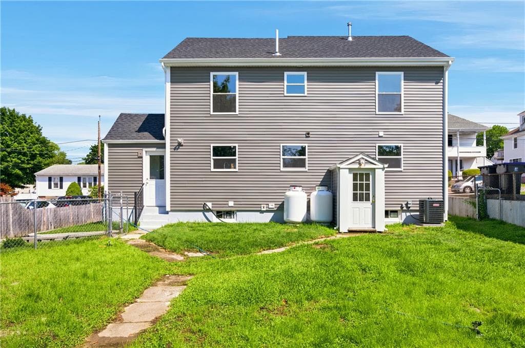 38 Winsor Street photo 37