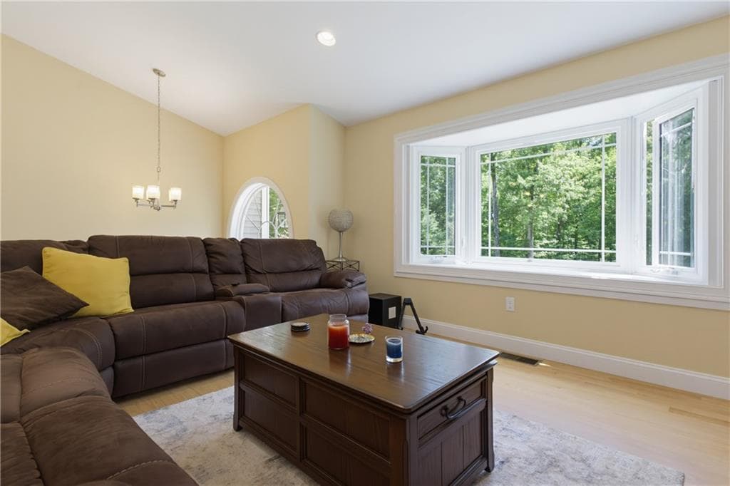 102 Bramble Bush Road photo 16