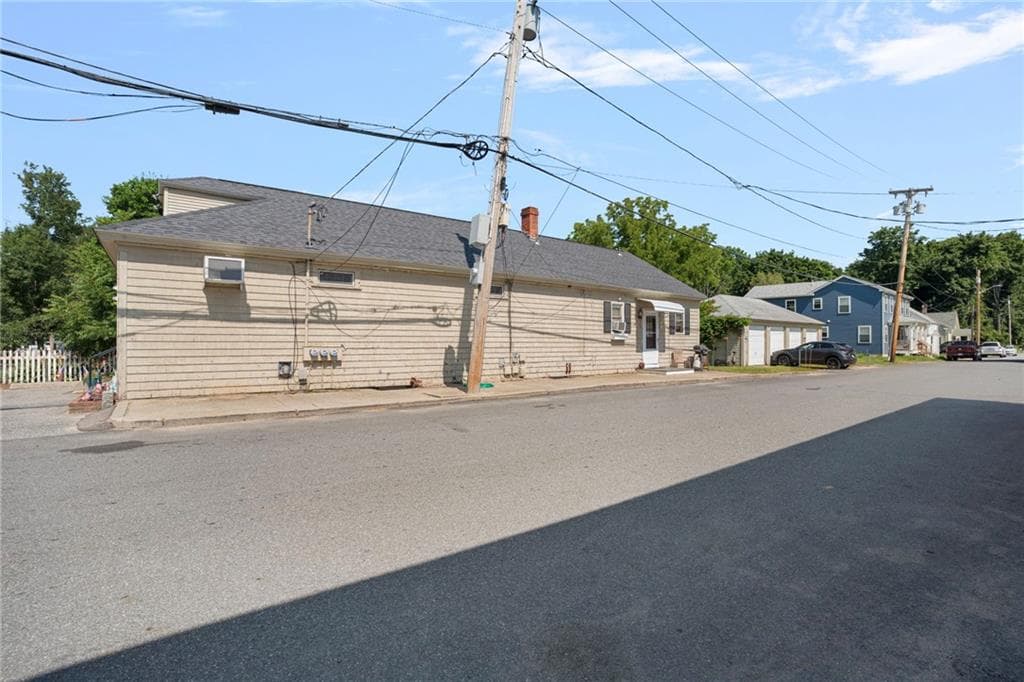 181 183 Danielson Pike photo 15