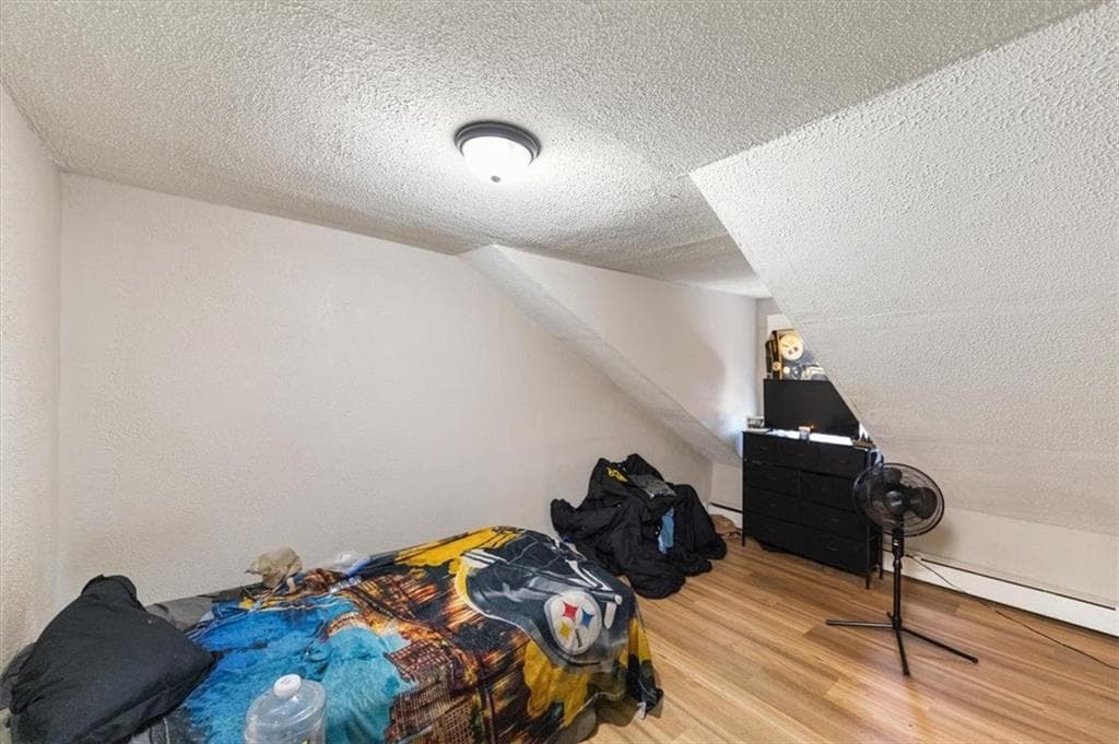 82 Pond Street photo 25