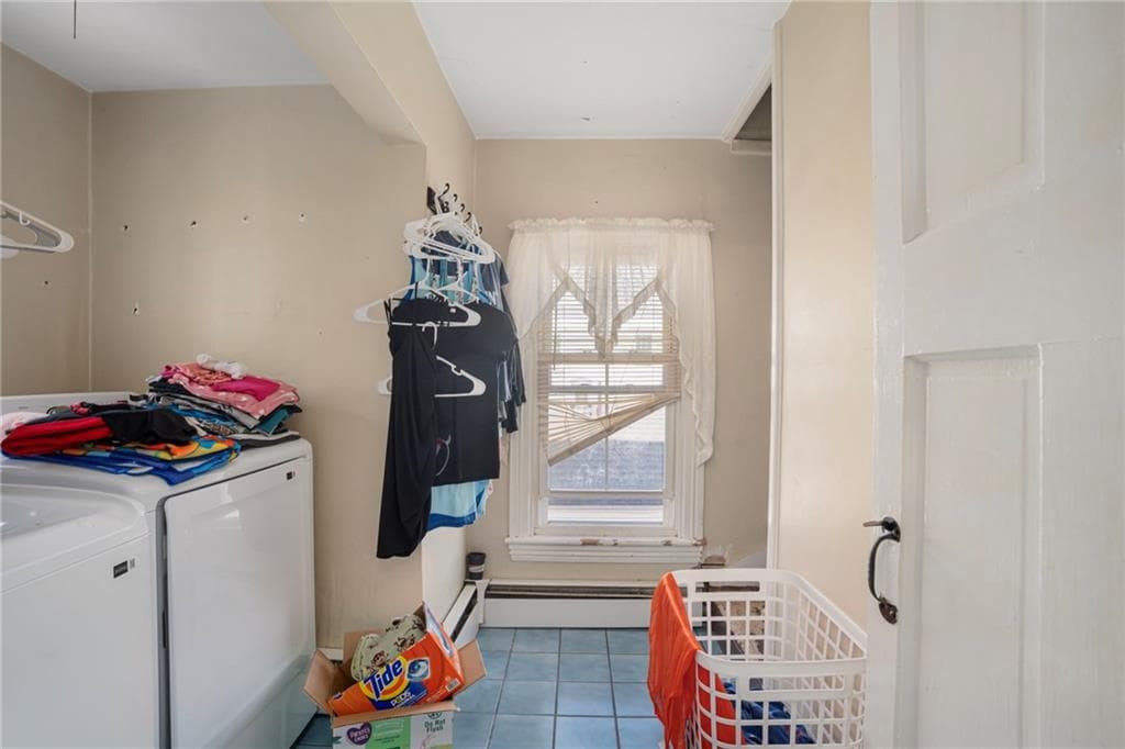Multi Family at 172 174 Danielson Pike, Scituate, photo 23 of 28