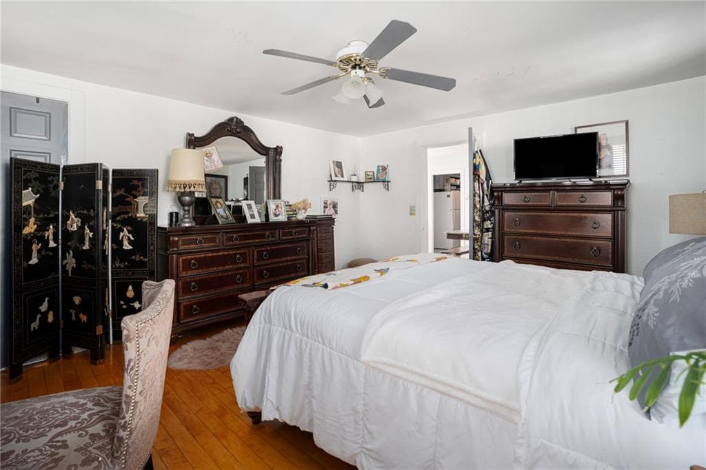 Multi Family at 172 174 Danielson Pike, Scituate, photo 11 of 28