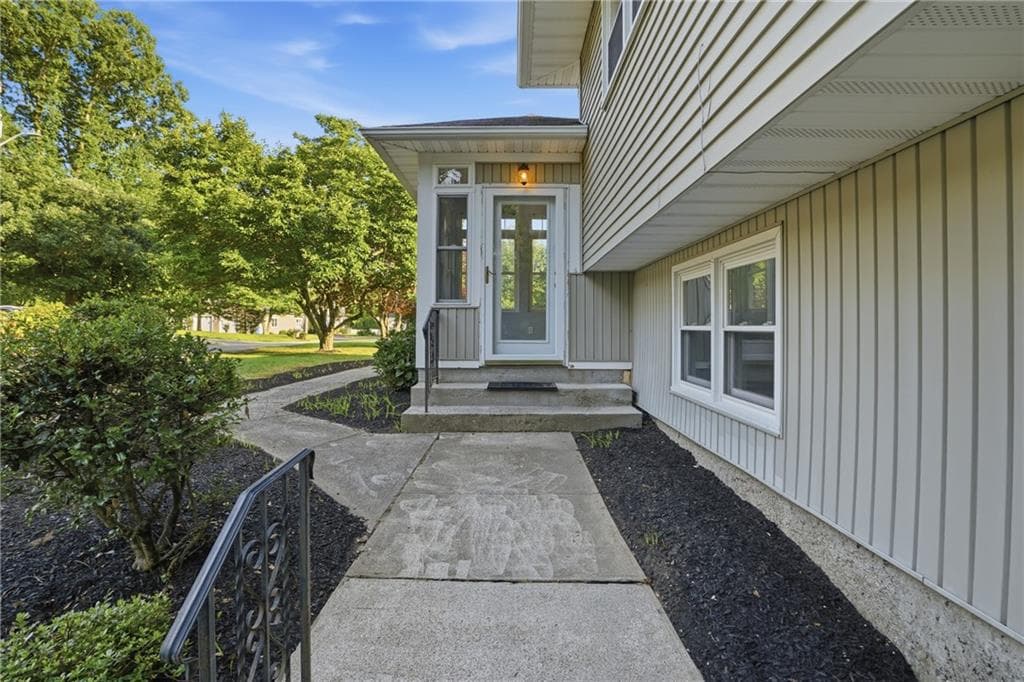 285 Angell Road photo 5