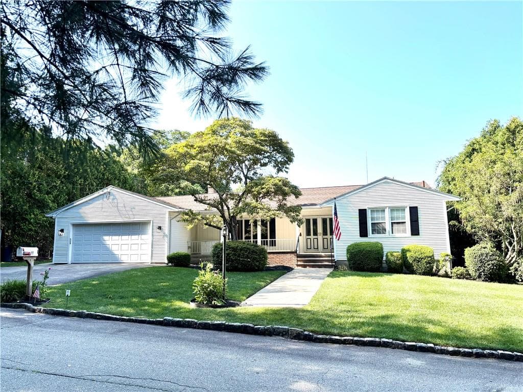 55 Nightingale Avenue