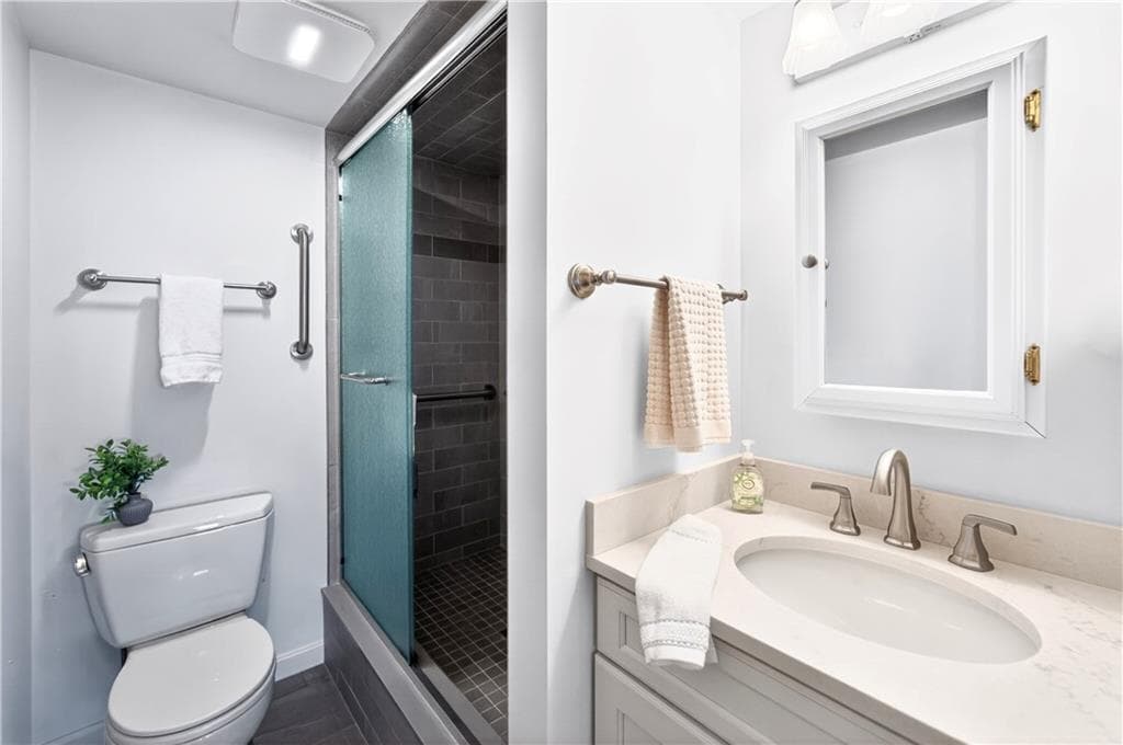 63 Teed Avenue photo 33