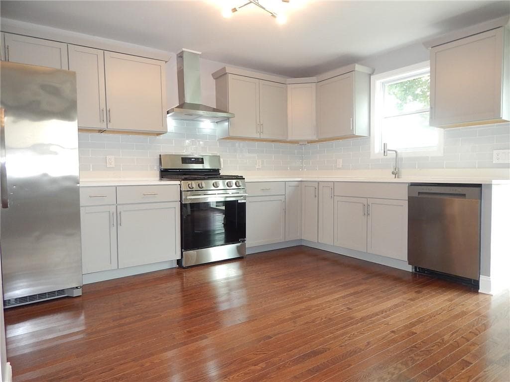 52 Hillwood Street photo 6