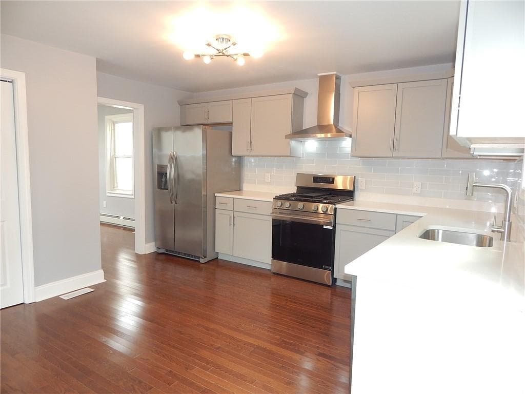 52 Hillwood Street photo 7