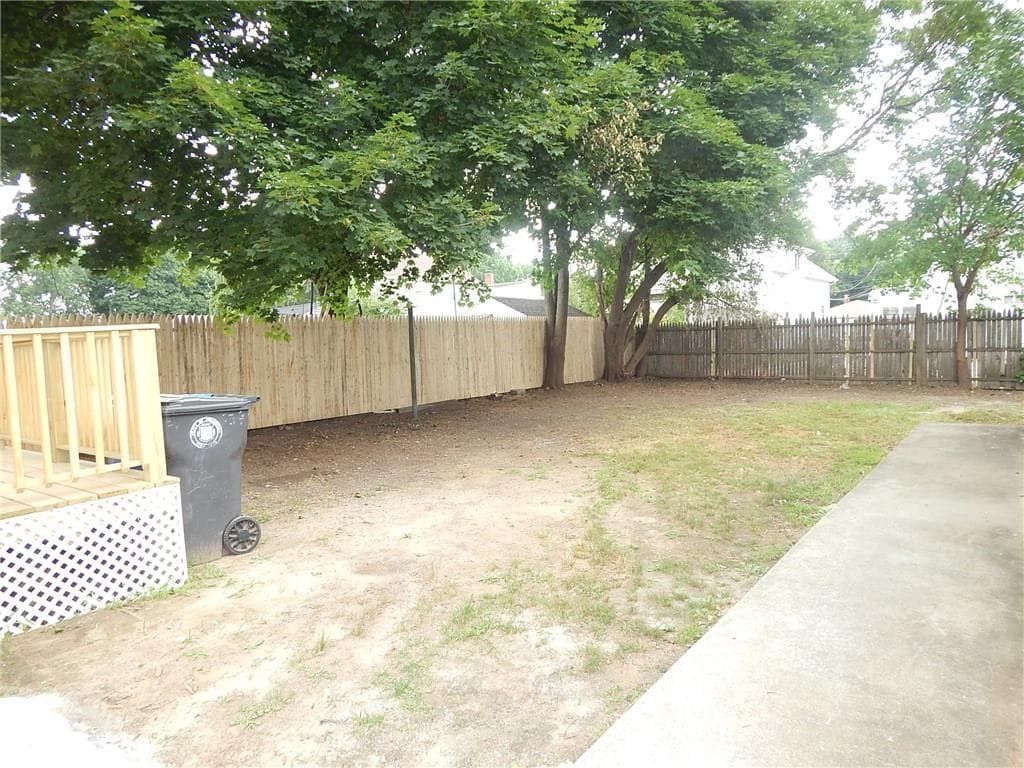 52 Hillwood Street photo 30