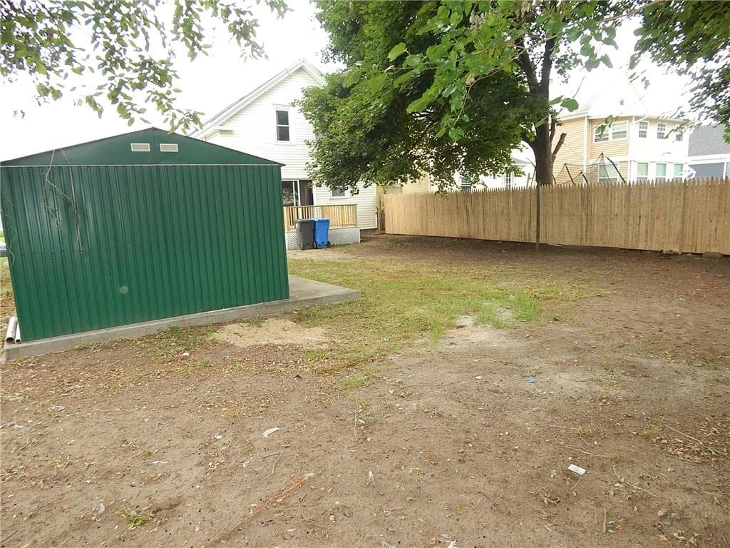 52 Hillwood Street photo 33