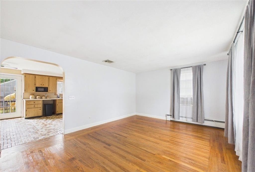 89 Sharon Street photo 12
