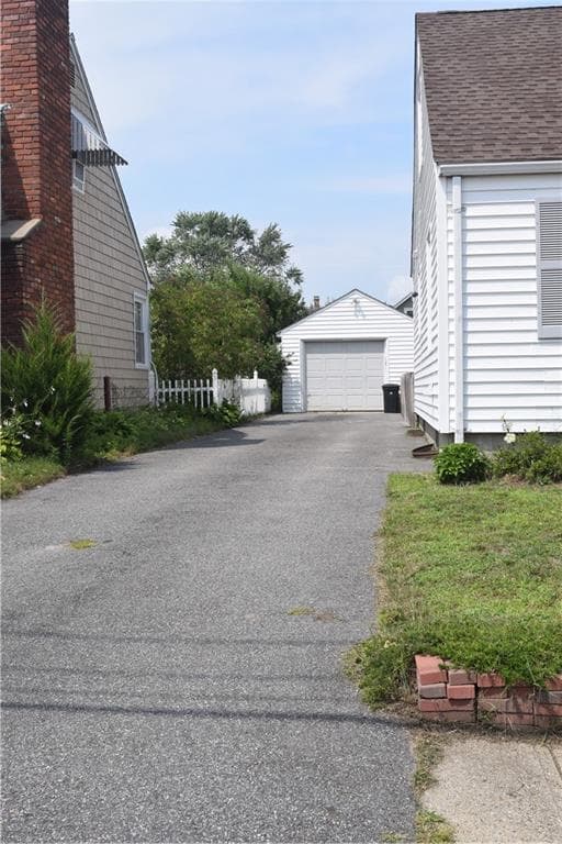 Single Family Residence at 80 Martin Street, Pawtucket, photo 2 of 33