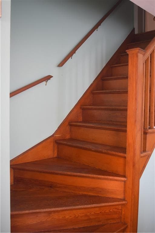 Single Family Residence at 80 Martin Street, Pawtucket, photo 6 of 33