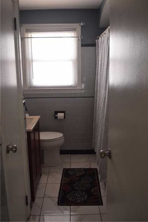 Single Family Residence at 80 Martin Street, Pawtucket, photo 11 of 33