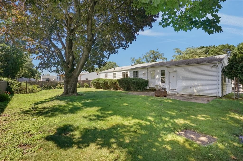 74 Ticonderoga Drive photo 31
