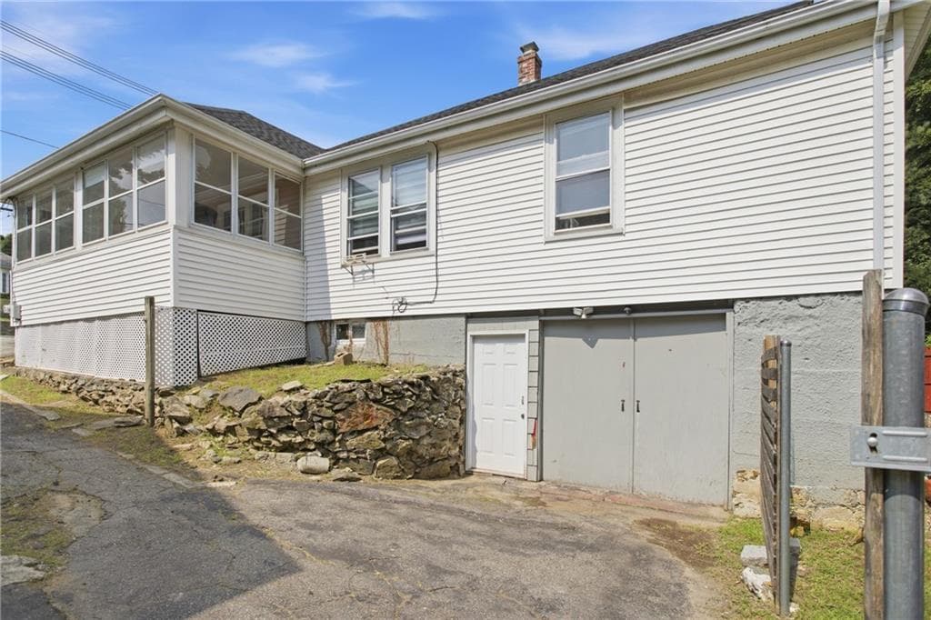 43 Sunset Avenue photo 24