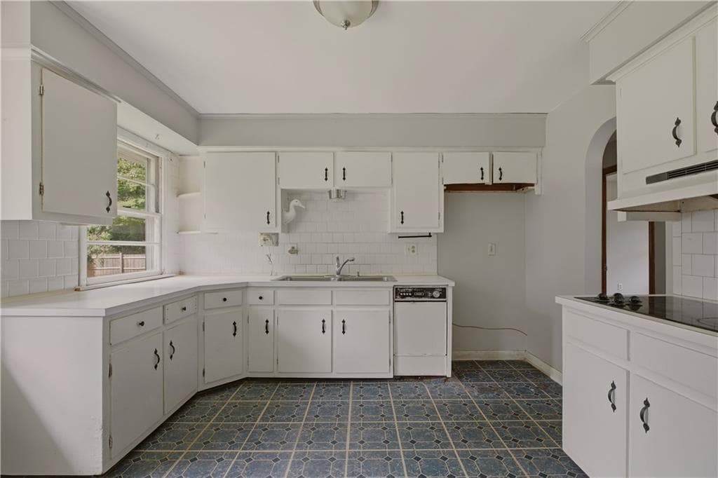 1639 Bulgarmarsh Road photo 3