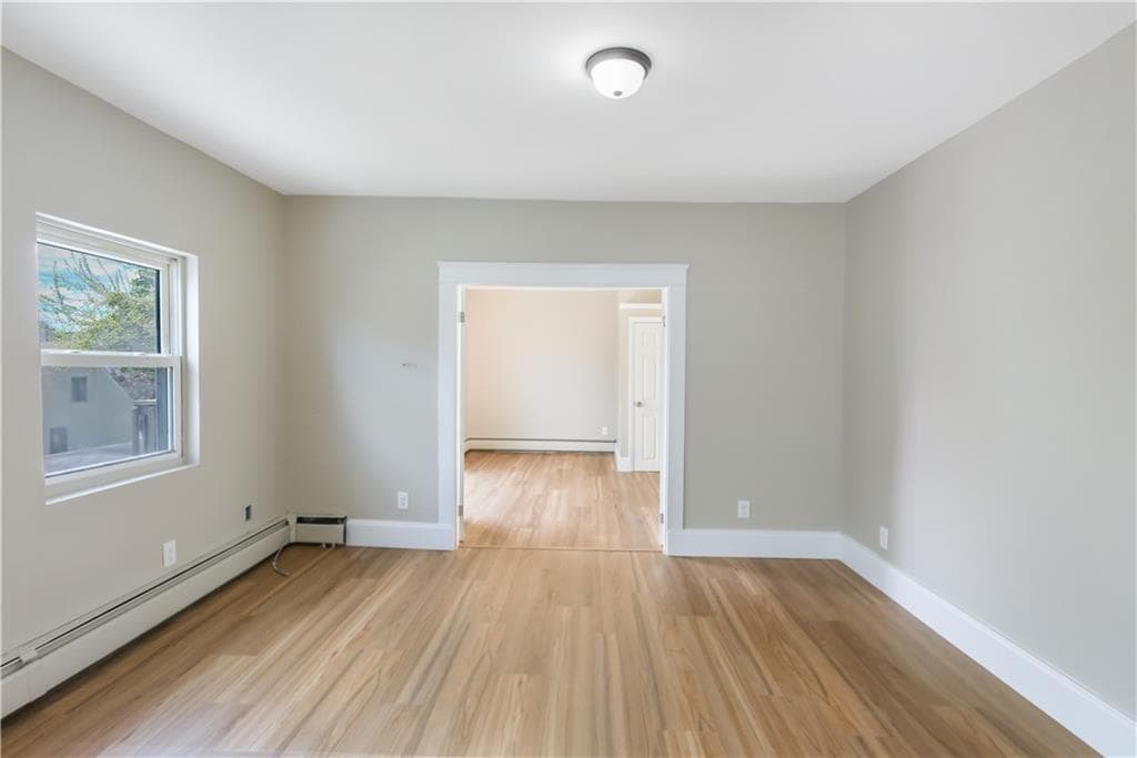 82 Pond Street photo 13