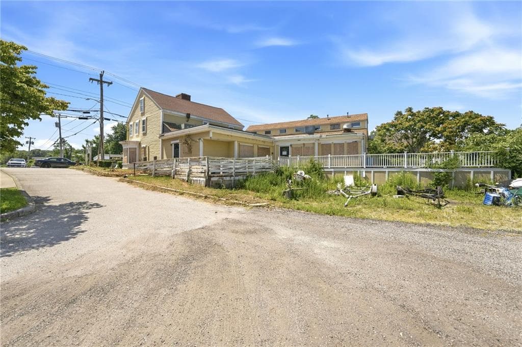 3376 Post Road photo 6