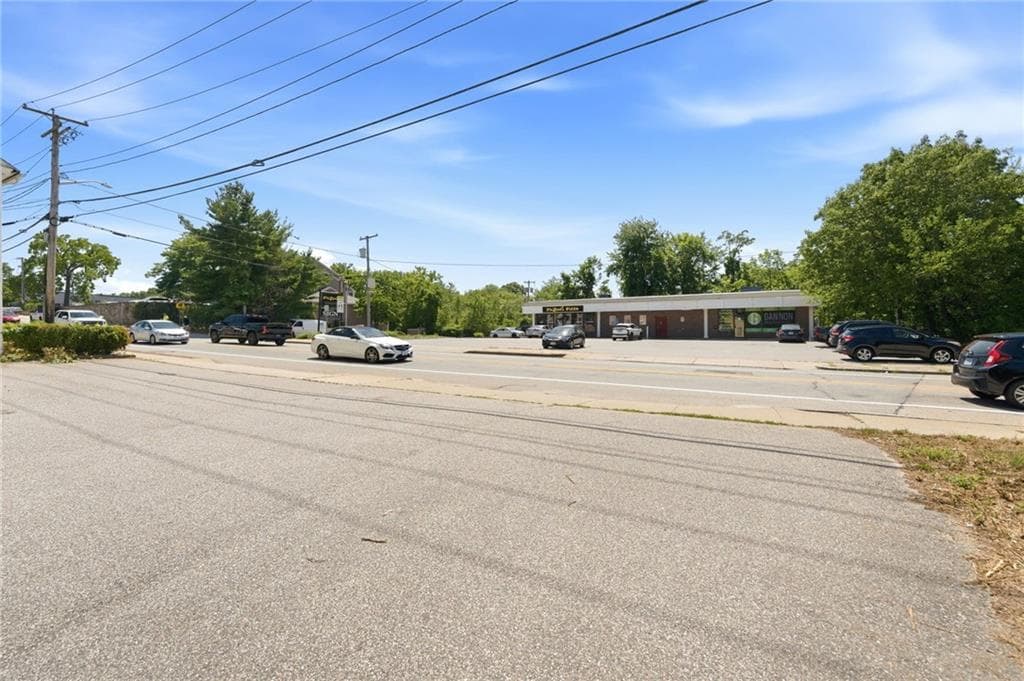 3376 Post Road photo 16