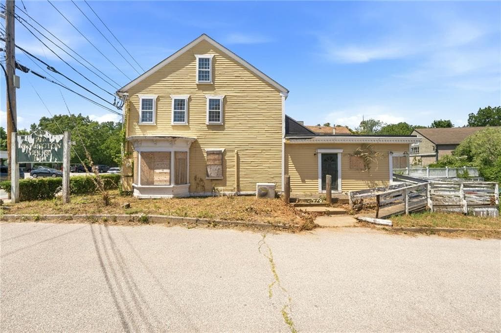 3376 Post Road photo 5