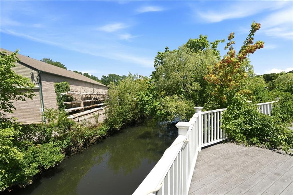 3376 Post Road photo 9