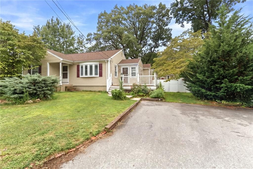 216 Hyde Street photo 2