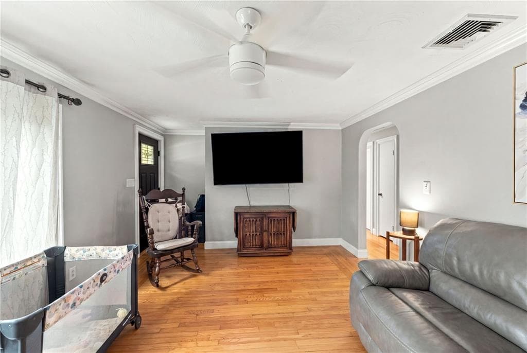 216 Hyde Street photo 12