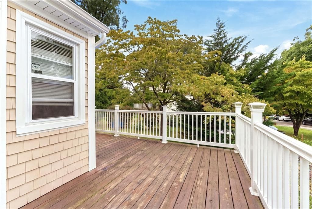 216 Hyde Street photo 29
