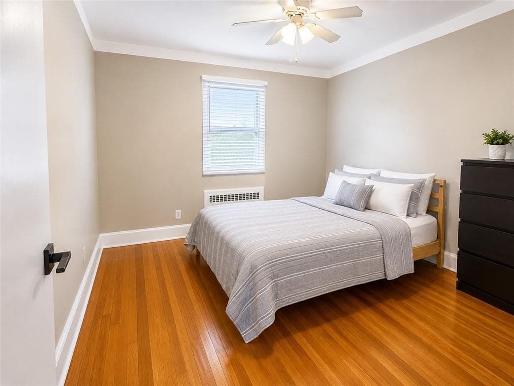 52 Tiffany Street photo 15
