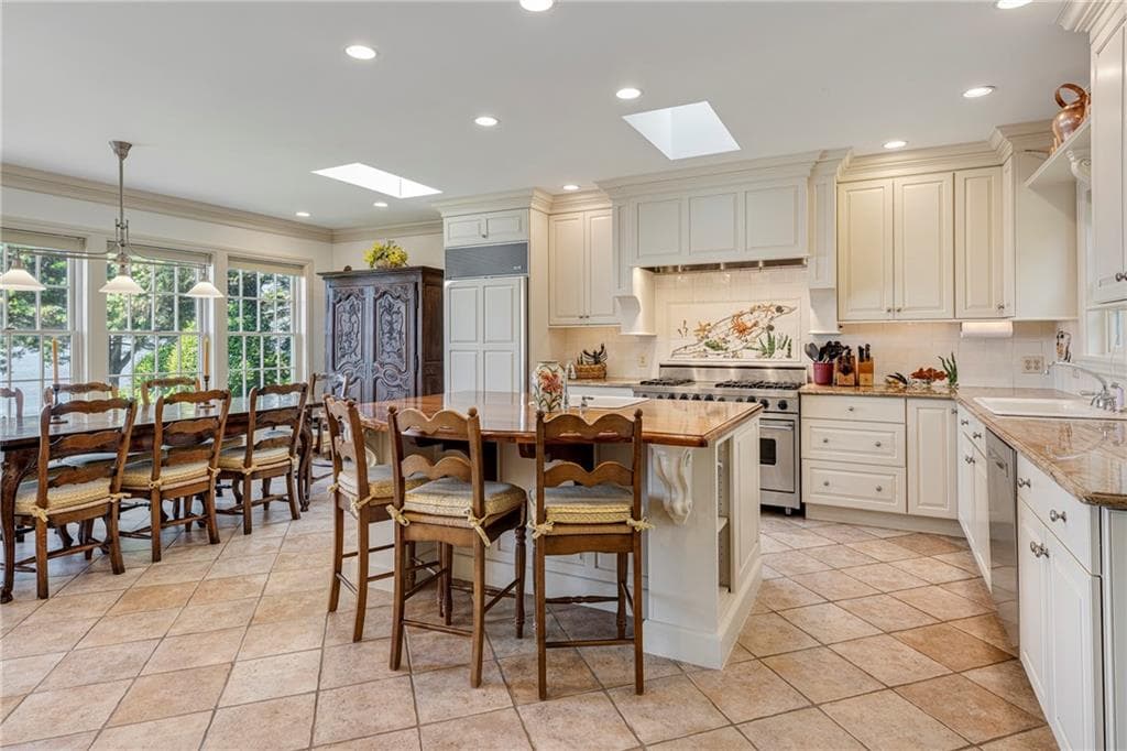 Single Family Residence at 5 Water's Edge Road, Westerly, photo 27 of 47