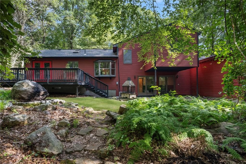 690 Major Potter Road photo 2
