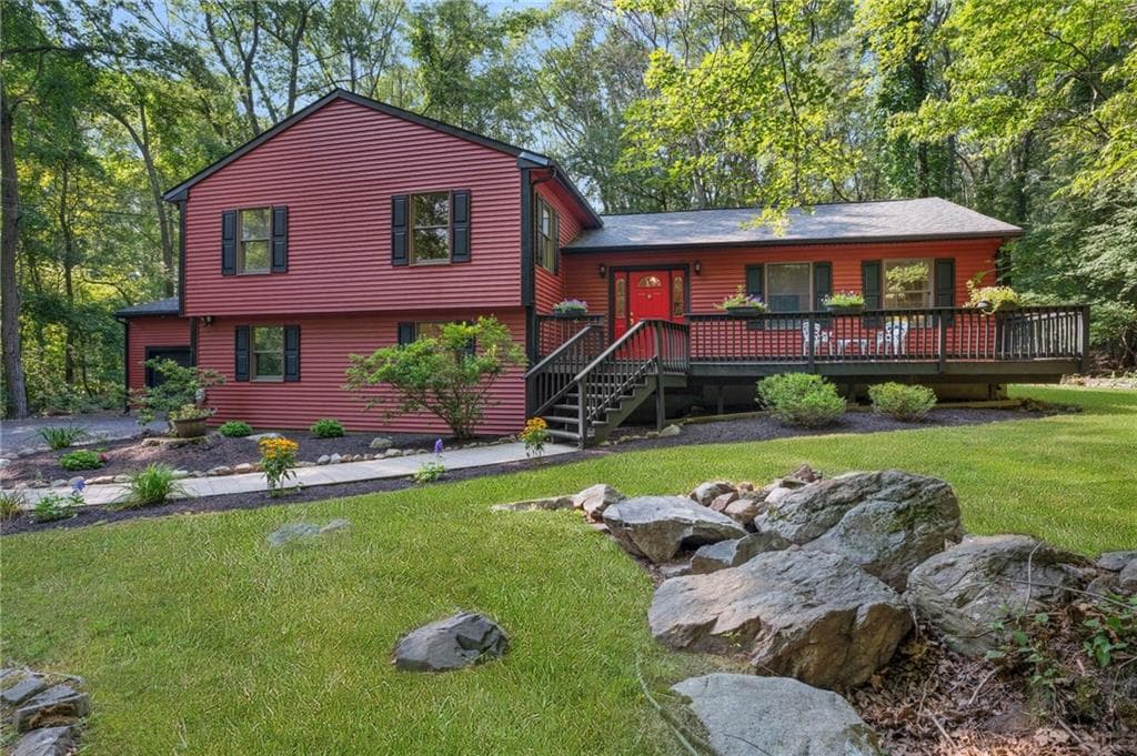 690 Major Potter Road photo 3