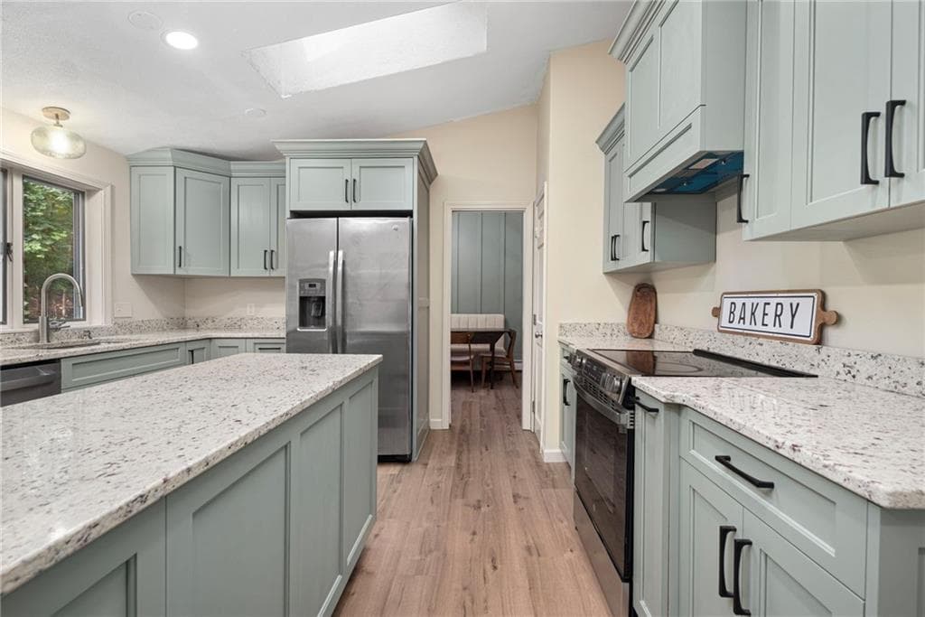 690 Major Potter Road photo 9