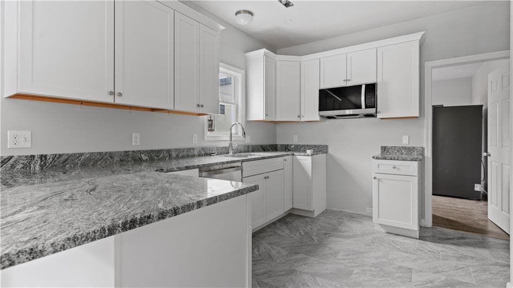 Multi Family at 31 Greenville Avenue, Johnston, photo 3 of 26